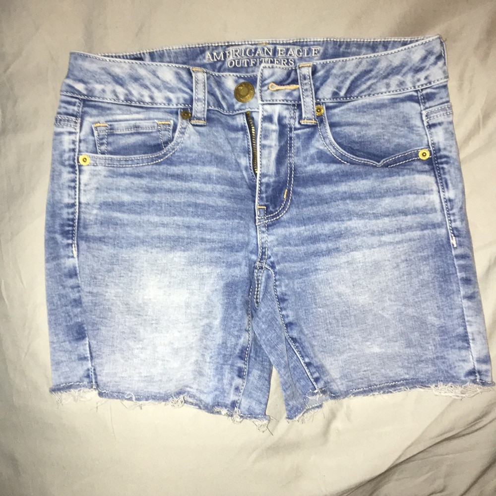 American Eagle Light Wash Denim Shorts